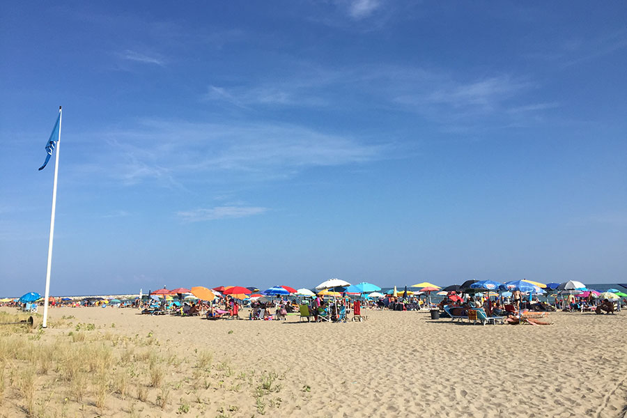 Ampia spiaggia di sabbia